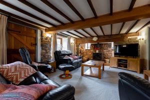 Sitting Room- click for photo gallery